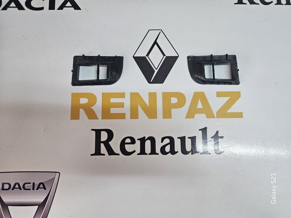MEGANE 2 ÖN CAM HAVALANDIRMA / KALORİFER IZGARASI