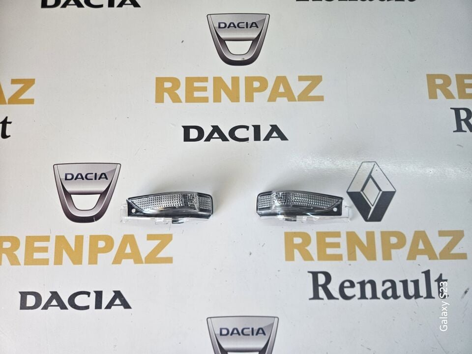 TOYOTA COROLLA AURİS VERSO AYNA SİNYALİ 8173102120 / 8174102040