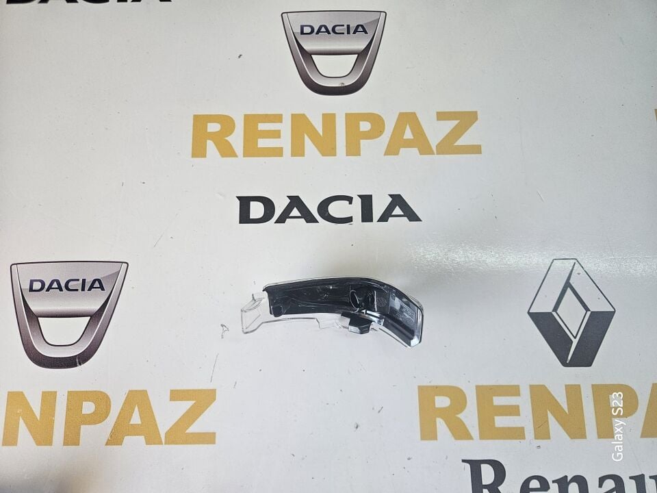 TOYOTA COROLLA AURİS VERSO AYNA SİNYALİ 8173102120 / 8174102040