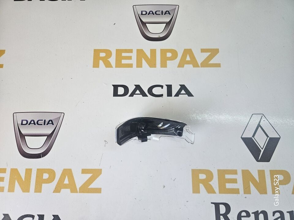 TOYOTA COROLLA AURİS VERSO AYNA SİNYALİ 8173102120 / 8174102040