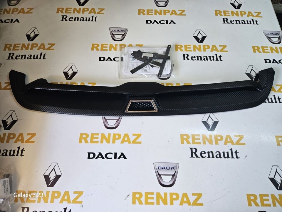 MEGANE 3 ARKA TAMPON SPOYLERİ ORJINAL 8201276198 - 8201276215