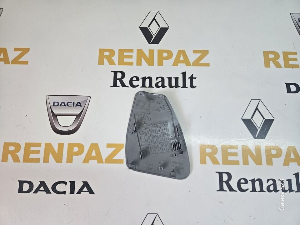 RENAULT CLİO SİGORTA YAN KAPAĞI 7700431696 - 8200966332 - 8200107802