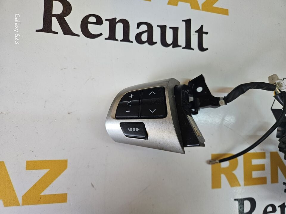 TOYOTA COROLLA DİREKSİYON RADYO KUMANDA DÜĞMESİ 84250-02050 / 8425002050
