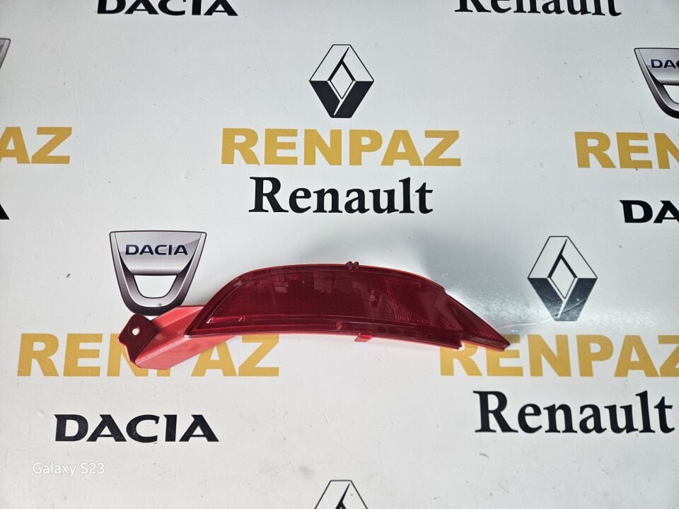 FORD FİESTA SAĞ ARKA TAMPON REFLEKTÖRÜ 8A61-17A849-AB