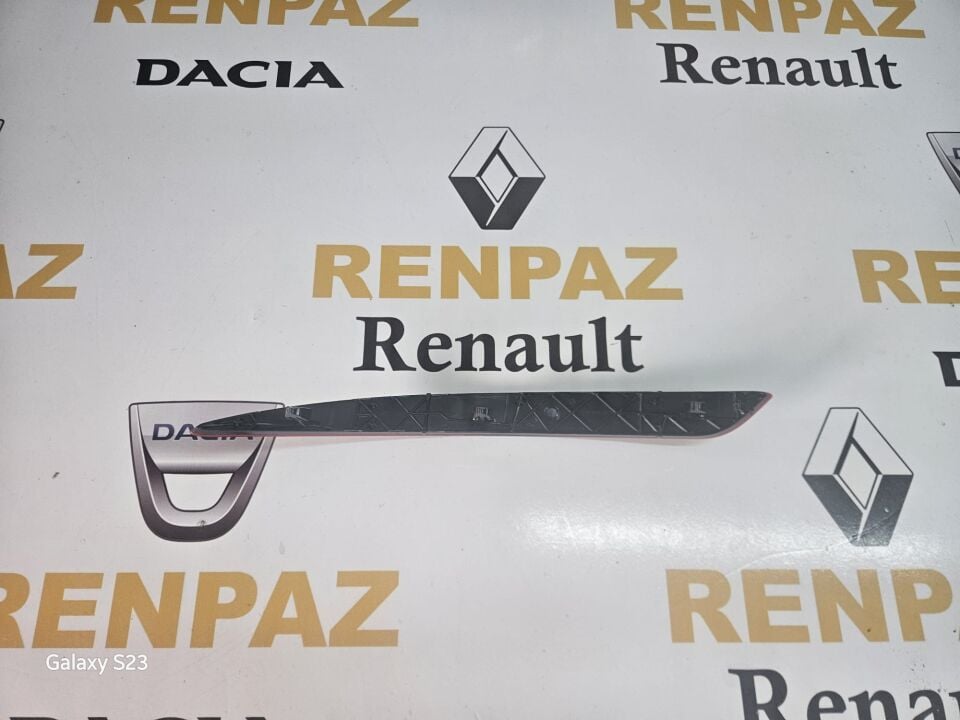 FİAT EGEA SEDAN ARKA TAMPON REFLEKTÖRÜ SAĞ 51998149