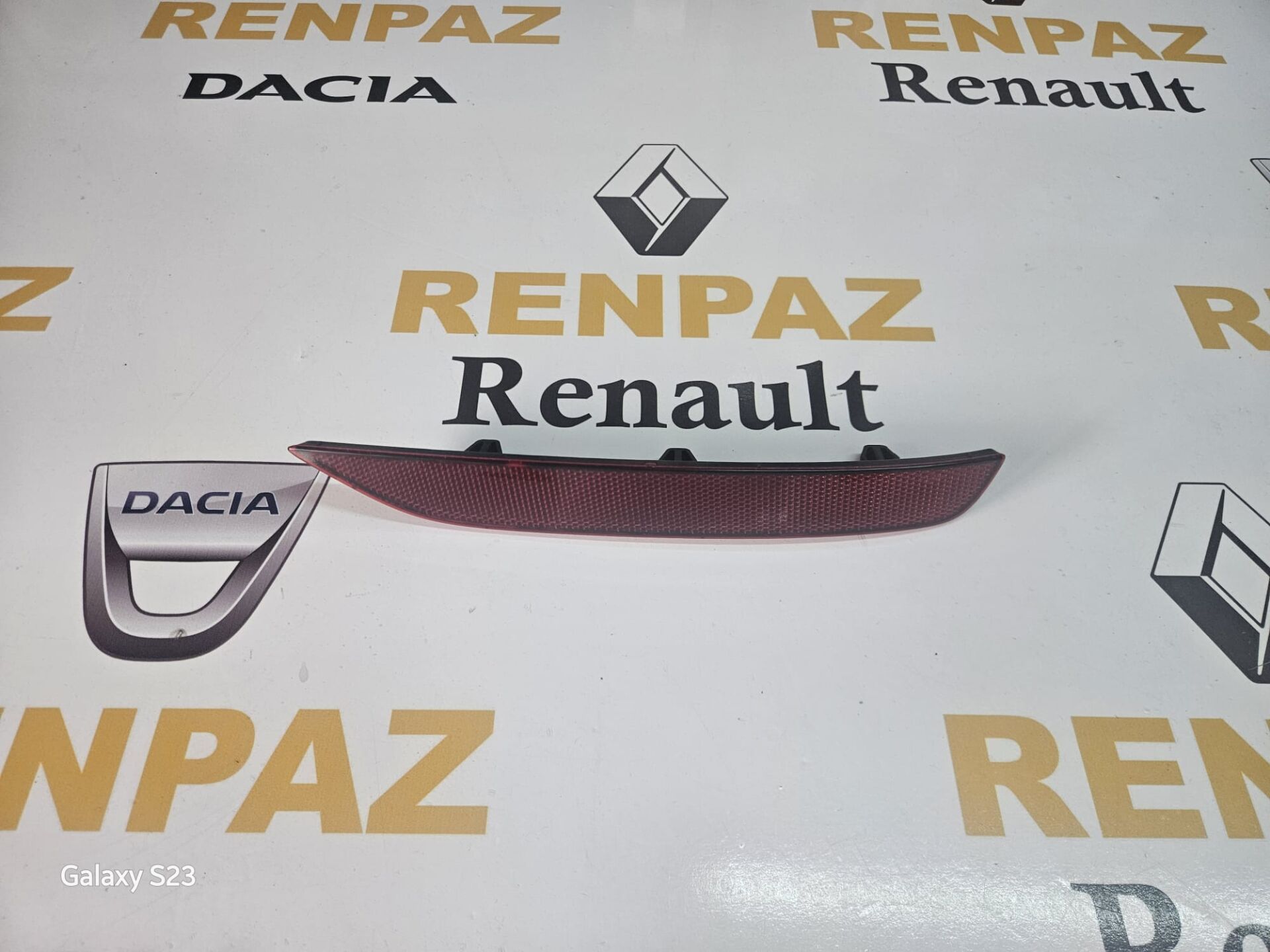 VOLKSWAGEN SCİROCCO ARKA TAMPON REFLEKTÖRÜ  1K8945106C - 1K8.945.106.C