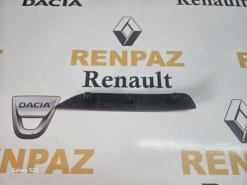 VOLKSWAGEN SCİROCCO ARKA TAMPON REFLEKTÖRÜ  1K8945106C - 1K8.945.106.C