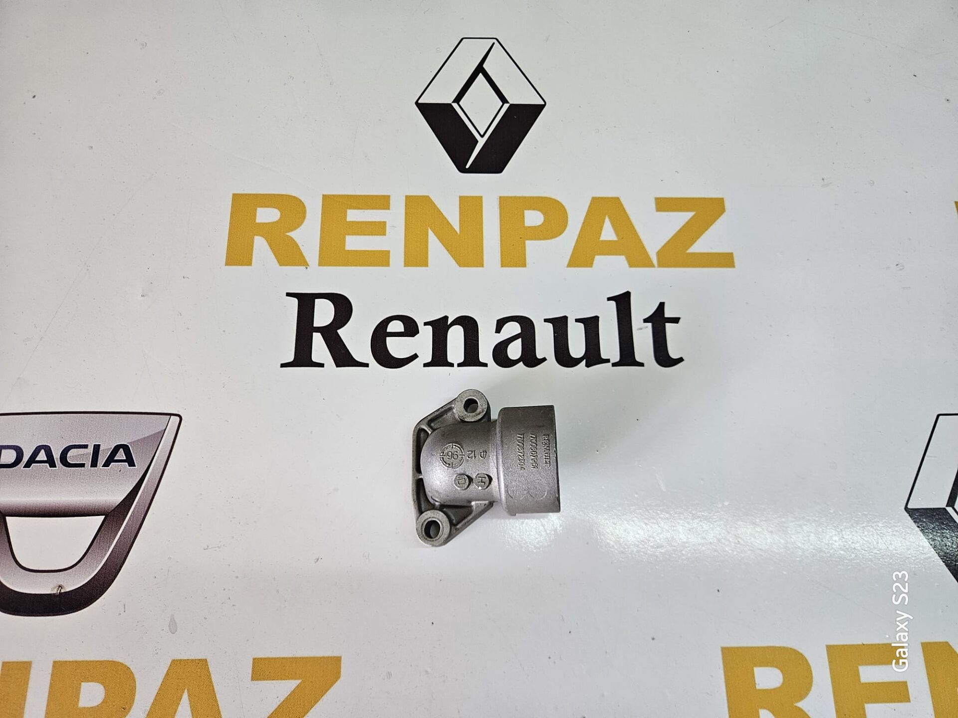 CLİO / KANGO / TWİNGO 1.2 TERMOSTAT GÖVDESİ SU BORUSU 7700867961 / 7700872304