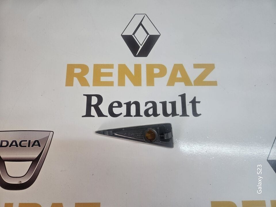 MEGANE 2 ÇAMURLUK SİNYALİ SAĞ 8200633417 - 8200301242