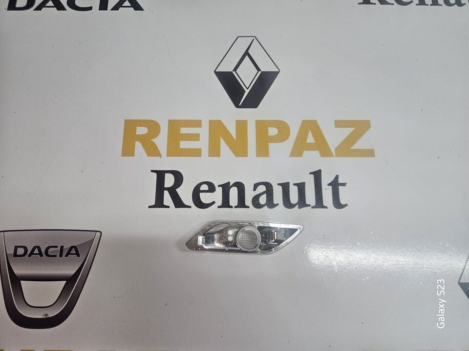 RENAULT TALIANT /SANDERO  ÇAMURLUK SİNYALİ SOL 261662708R